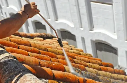 Nettoyage de toitures - Châteauneuf-du-Faou